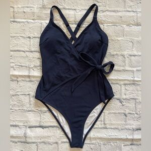 Cupshe Navy Blue Texture Print Wrap Swimsuit with Adjustable Straps